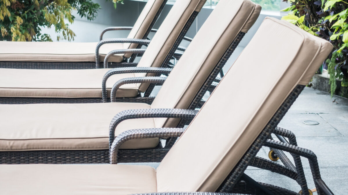 Bain de soleil : comment bien le choisir pour son jardin cet été ?